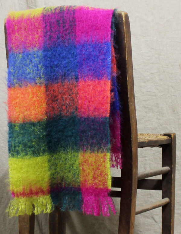 echarpes-tissees-mohair-soie-multicolore-tuttifrutti-une-ferme-a-la-bassette-2