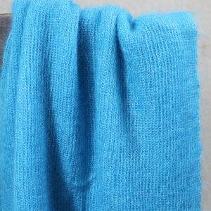 echarpes-tricotees-cote-mohair-soie-bleu-turquoise-une-ferme-a-la-bassette